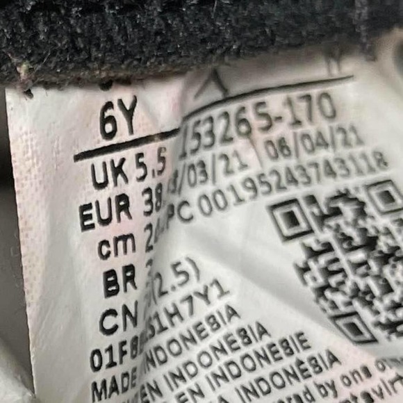 🔥SOLD🔥 Used Air Jordan 12 Royalty Taxi Women Size 7.5 Kids size : 6 - Picture 7 of 7